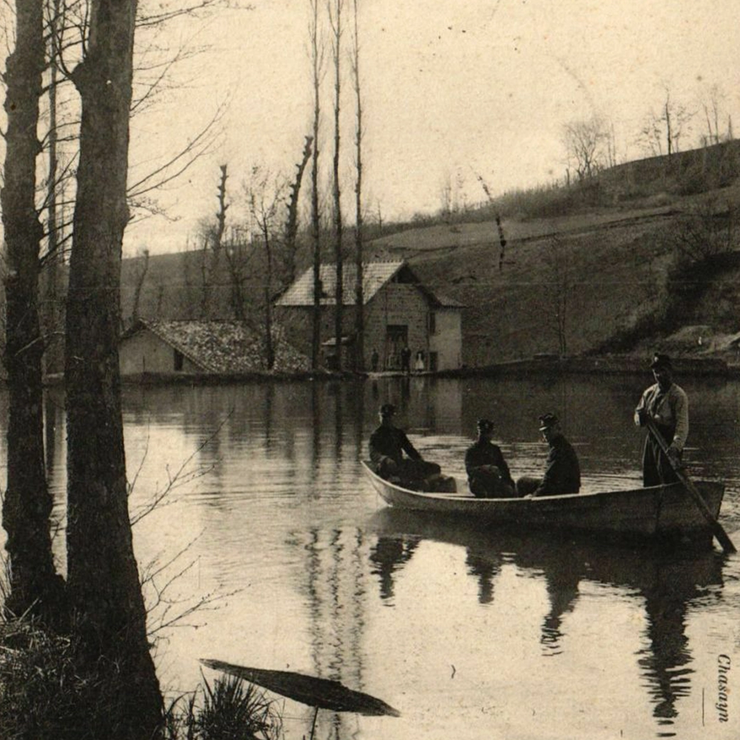 Ancienne vue du restaurant Rosière avec étang à Bourgoin-Jallieu