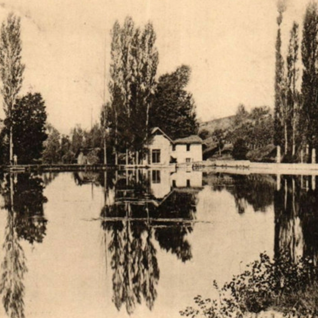 Ancienne vue du restaurant Rosière avec étang à Bourgoin-Jallieu